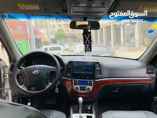  8 جب سانتافيه