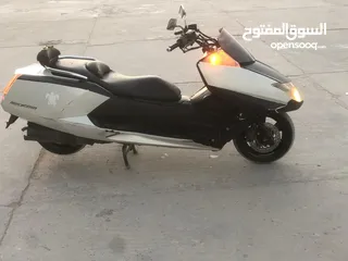  2 موطو للبيع او افاري بسياره