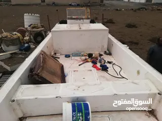  9 قارب مسطح 33 قدم مصنع وادي حام كلباء 2017 القارب فية محياة للسمك الحي 2 و واحد كبير فوق وثلاجة على