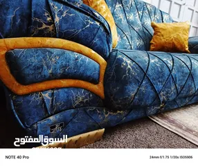  2 طقم كنب مستورد خشب سويد كامل نضيف جدا ضغط ممتاز مكون من سبعة مقاعد الطقم ثقيل ومريح لاصحاب الذوق