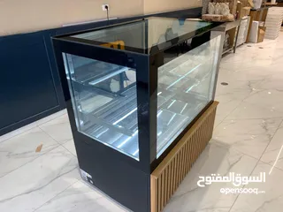  2 ثلاجة عرض فرينوكس 140 سم نظيفة جدا