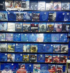 3 سيديات وألعاب بليستيشن 4 وثري مع توفر خدمة توصيل