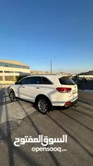  2 كيا سيورينتو ترخيص 2016 فل الفل مسكررر اضافات مع بانوراما  نخب النخب