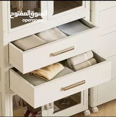  4 خزانة الفانتازيا المودرن بواجهات شفافة وتصميم فاخر مثالية للمطبخ، غرفة الجلوس أو المكتب