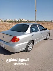  2 كيا سبيكترا للبيع موديل 2001