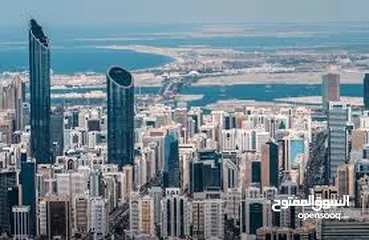  1 مطلوب شقة للايجار استثمار في ابو ظبي  3 او 4 غرف من 60 ل 70 الف