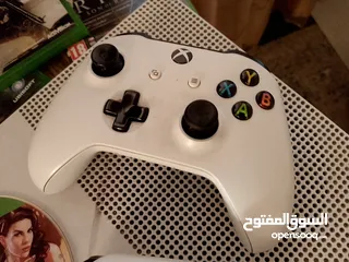  2 اكس بوكس ون أس مستعمل بحالة الجديد مع أيادي