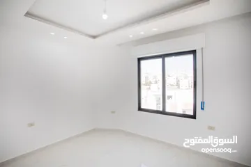  6 شقة فاخرة للبيع بسعر مغررري جدااا طابق اول كاش او اقساط  مع مطبخ راكب هدية من المالك