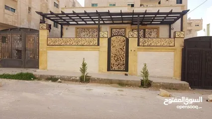  1 منزل مستقل للبيع عمان ضاحية  الامير حسن اخر دخلة مطعم الرملة شارع حمدان البشير