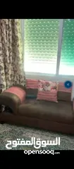  2 طقم كنبايات و بوفيه بحاله ممتازه للبيع