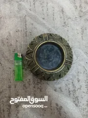  1 مجموعة انتيكات قديمة كل قطعه لها سعر وسعر خاص للمجموعة كامله