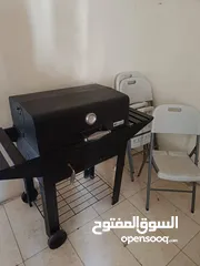  7 barbecue cooker with three chair