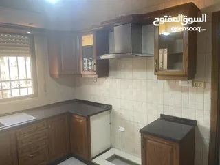  4 طبربور شقة طابق ثالث 149 م2 للبيع من المالك مباشرة 3 غرف نوم 3 حمامات مطبخ راكب تدفئة ديزل و مكيفات