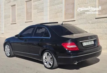  2 مرسيدس.  C200 فللللللللل مع. فتخه. بويه. شركه. بسعرررر حرق حرق
