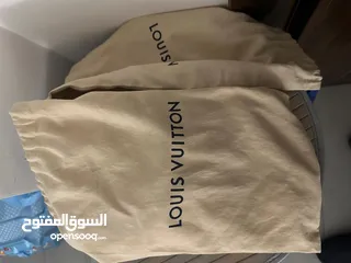  1 Louis Vuitton Rivoli Sneakers
