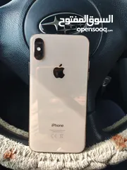  5 iPhone XS in excellent condition.