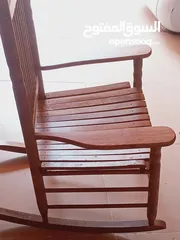  1 بيع كرسي هزاز  مصنوع من خشب بلوط بحاله جديده