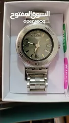  1 ساعة Swatch بحاله ممتازة