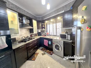  7 خلدا شقه ارضية مع تراس مفروشة 3 نوم للإيجار سنوي