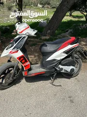  5 Aprilia 22