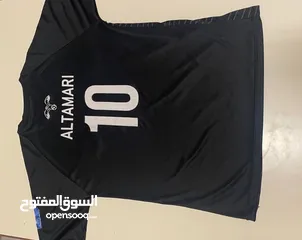  4 ملابس رياضية كرة قدم بجودة جيدة