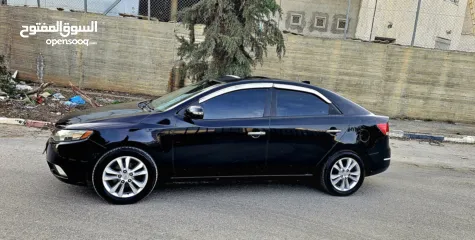  5 كيا فورتي فل مع فتحه سقف وبصمه 2011 اصل برايفت