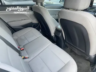  11 Hyundai Elantra SE 2017 2.0L