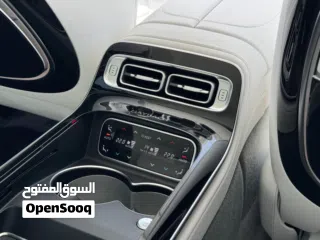  19 Mercedes-Maybach S680 2024