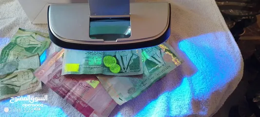  9 كاشف عمله شحن محمول او مكتبي كاشف لكل انواع العمله و النقود المزوره اضائه UV مع مكبر