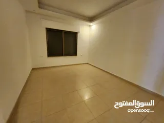  8 شقة فارغة للبيع في دير غبار ref : 14244