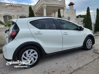  24 تويوتا بريوس سي 2018  للبيع    TOYOTA   PRIUS C 2018 for Sale   موديل 2018   ترخيص جديد لغاية 2/2026