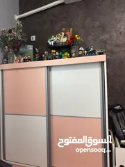  1 خزانة ملابس وخزانة أحذية و تسريحة للبيع