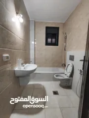  16 شقة مع حديييقة للايجار في عين مصباح