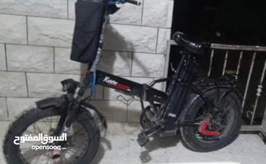  4 دراجة نارية عجل خميل