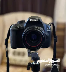  4 كاميرا كانون مع عدسة 50mm للبيع بسعر حرق