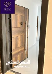  3 شقة طابق ثالث سكني استثماري لم تسكن لقطه وبسعر مغري جداا عرض خاص ع اخر شقة أرقى مناطق الجاردنز