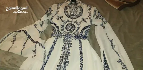  2 قفطان مغربي نمره واحد