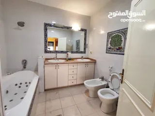  17 شقة غير مفروشة للإيجار – الطيرة  شارع روما – تصميم فاخر وراحة لا مثيل لها