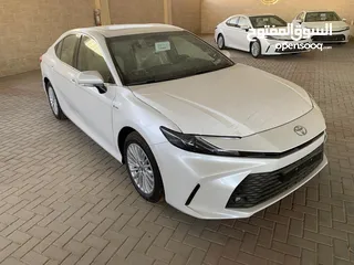  5 للبيع تويوتا كامري 2025  عداد زيرو  تحت الكفالة وارد الشركه المركزيه  بسعر 30500 دينار