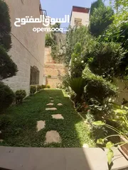  19 فيلا فاخرة في-عبدون-خمس غرف بمصعد داخلي وموقع مميز (ID# : 6871)