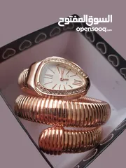  5 بتفاصيلها الدقيقه وبريقها الذي يخطف الانظار هي تكثر من قطعه اكسسوار انها انعكاس لذوقك ودقتك وانضباطك