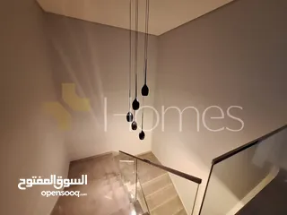 5 فيلا مع مسبح للبيع في عبدون بمساحة بناء 715م