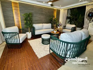  8 اطقم وكراسي مسبح خارجية بتصاميم وخامة مميزة