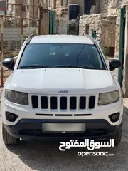  2 جيب كومبس ماطور 2000 بنزين اتومات انتاج 2014.   يد 0 عداد km اصلي 164000
