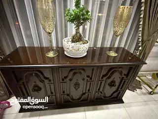  3 طاولة سفرة أمريكي مع 8 كراسي و بوفيه و كونسول - السعر نهائي