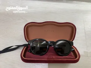  1 GUCCl Sunglasses