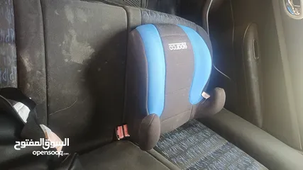 1 كرسي سيارة للاطفال sparco بحالة ممتازة