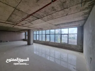  3 طابق تجاري للأيجار او للبيع في الطيرة الشارع الرئيسي