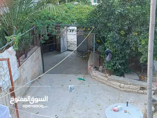  8 قطعة ارض للبيع