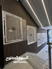  9 شقة ارضية/ 175م تدفئة مركزية راكبة تعمل على الغاز/ ترس امامي واسع/ موقع مميز
